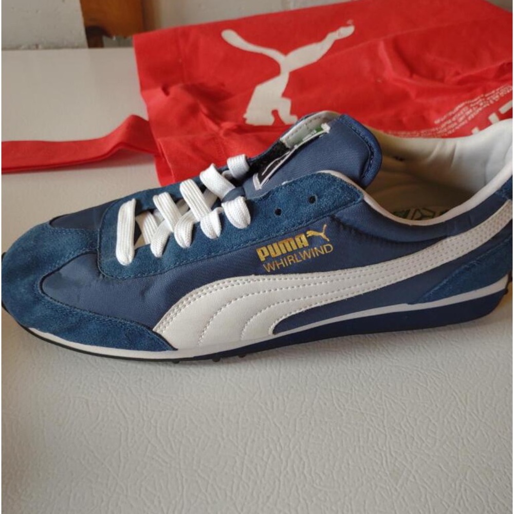 Brand New Pumas with Bag. Men’s 9.5 shoes.